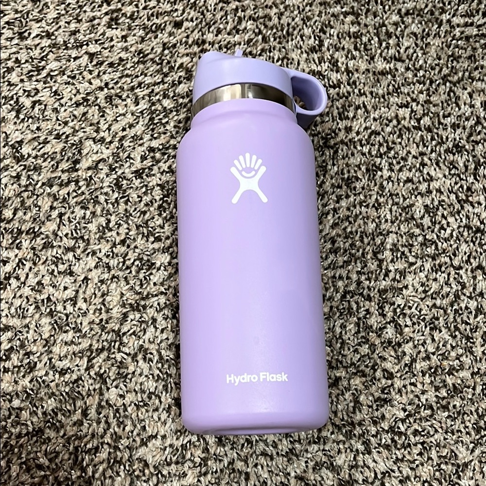 32 oz Hydro Flask in Pastel Purple